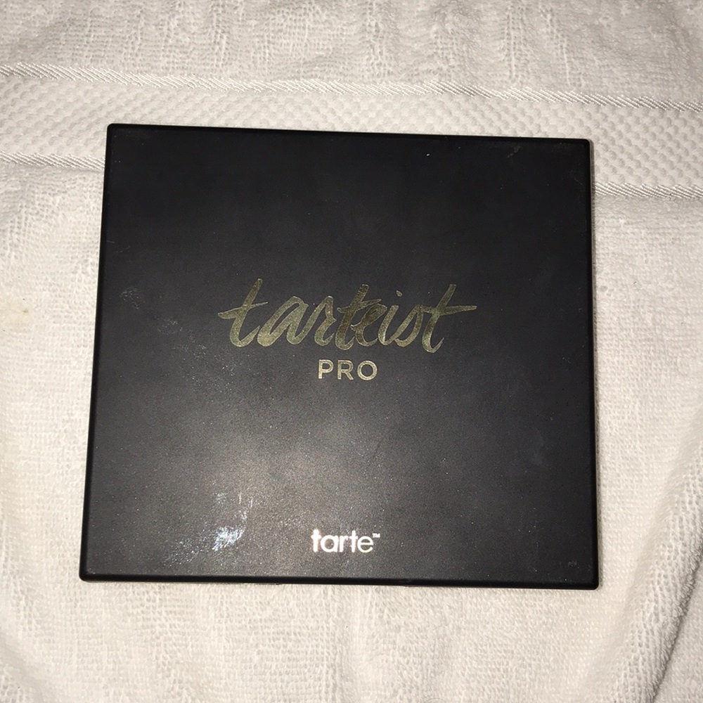 Authentic Tarteist Pro eyeshadow palette